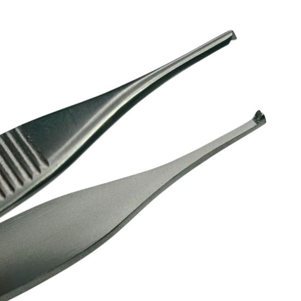 Pinça de Disseção Adson com dentes (aço)