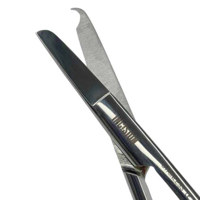 Tesoura Spencer 140mm (aço)